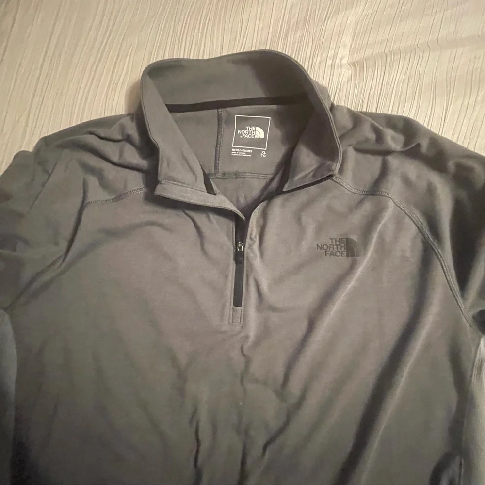 The North Face gray long‎ sleeve lightweight pullover, size XL